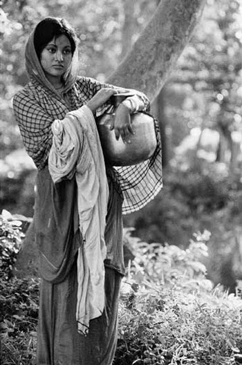 আজ ববিতার জন্মদিন